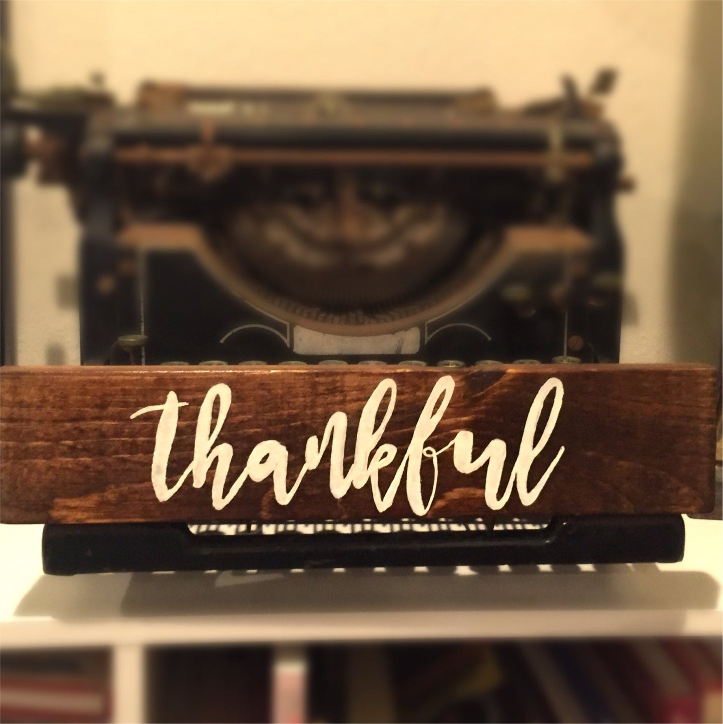 Thankful Sign, Gratitude sign, Rustic Wood Sign, Hand Lettered Sign, Hand Painted Sign